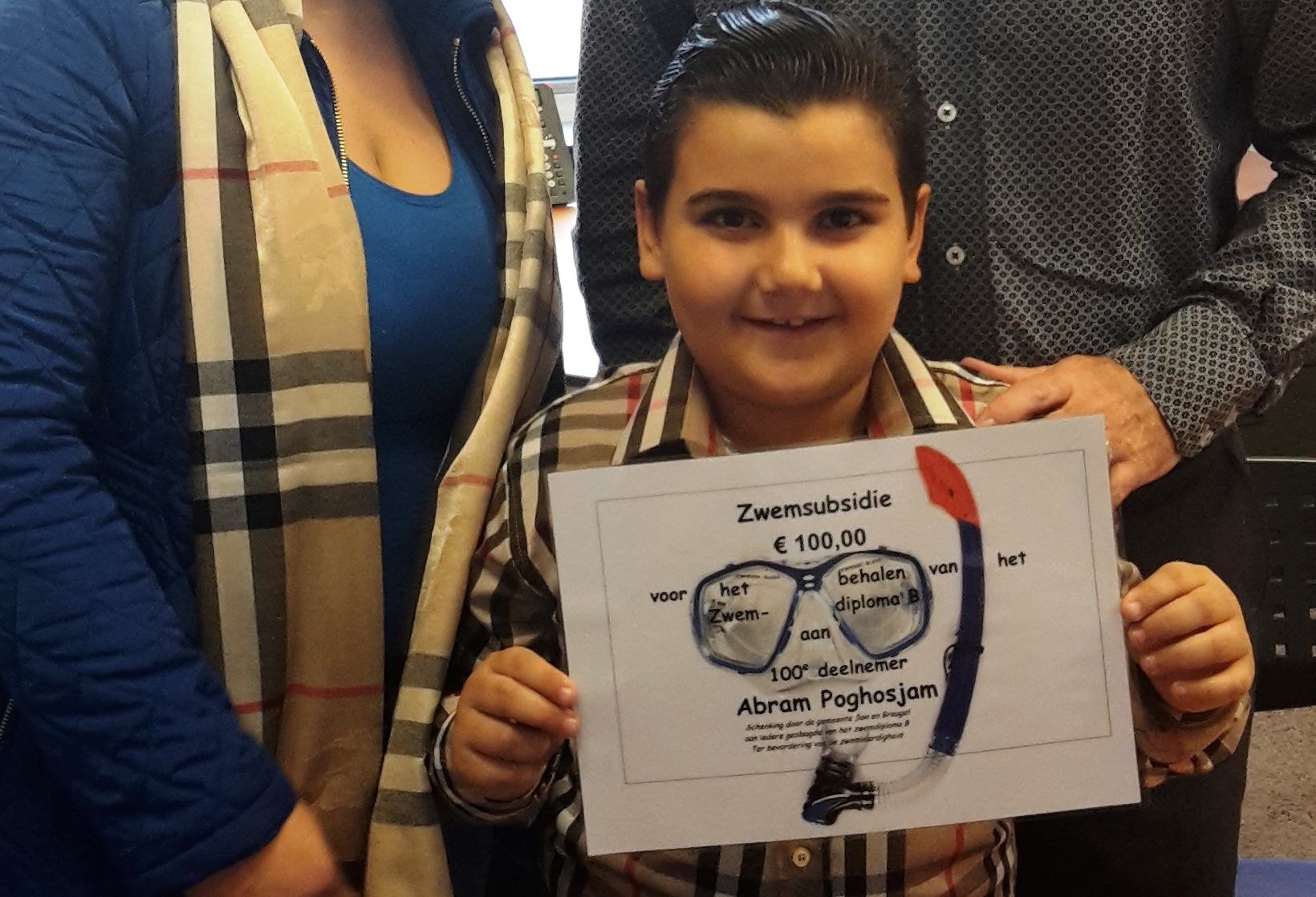 Honderdste zwemvestje voor zwemdiploma B
