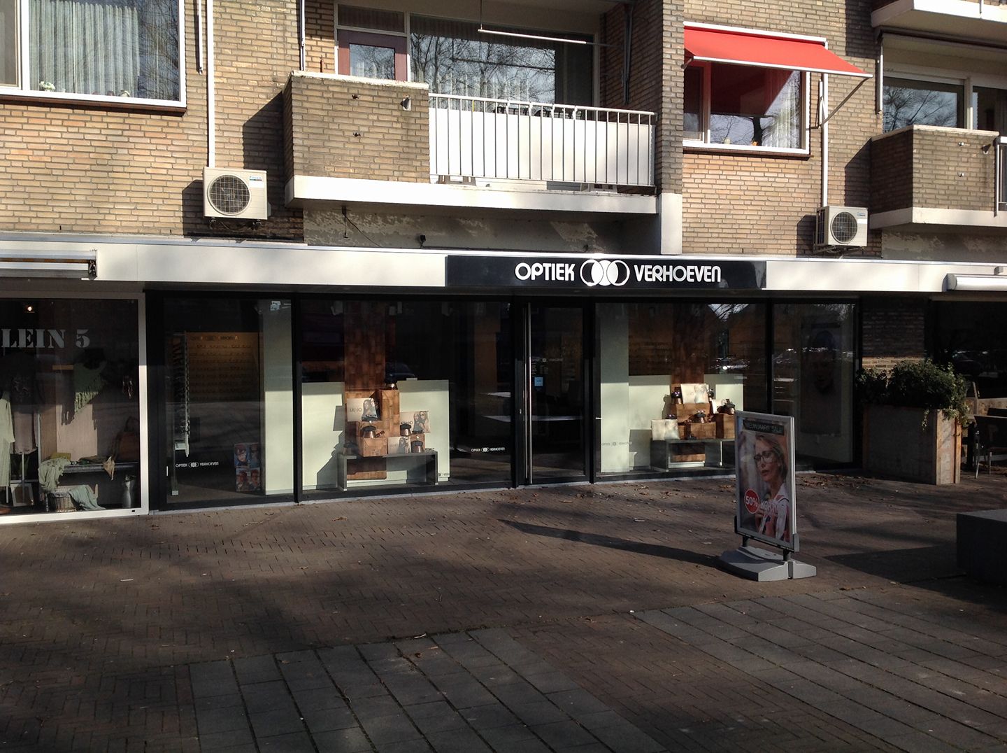 Gevel van Optiek Verhoeven Son