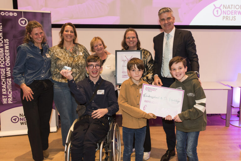 Elst en Son en Breugelwinnen Nationale Onderwijsprijs 2025