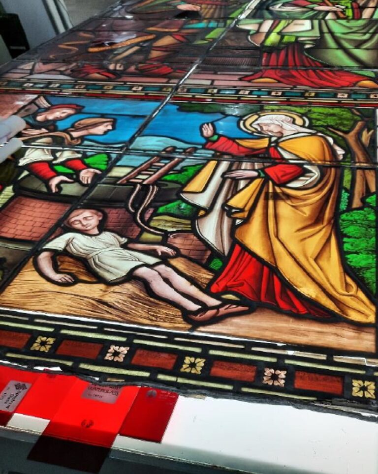 glas-in-lood Sint-Genovevakerk