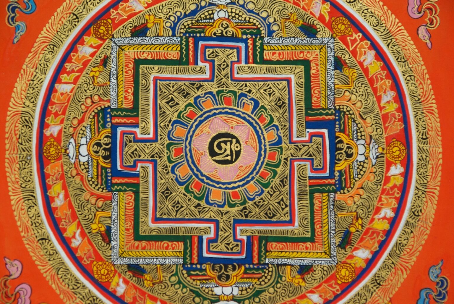 Berthy tekent mandala's, en leert het nu ook aan anderen