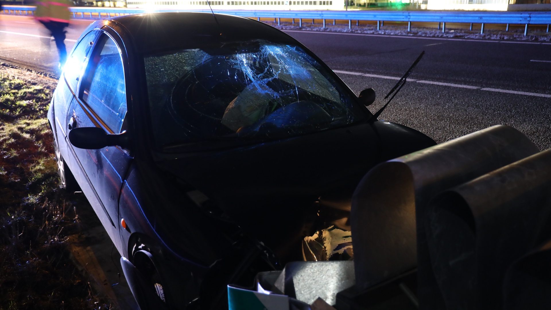 Verongelukte auto op de A50